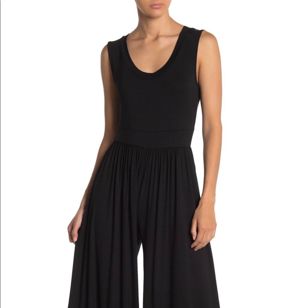 West Kei Sleeveless Wide Leg Jumpsuit - Sz Large